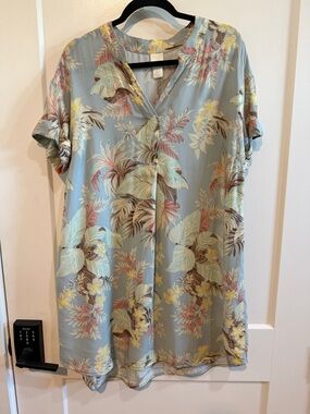 H&M Light Blue Tropical Floral Short Sleeve Shirt Dress Sz 8 EUC